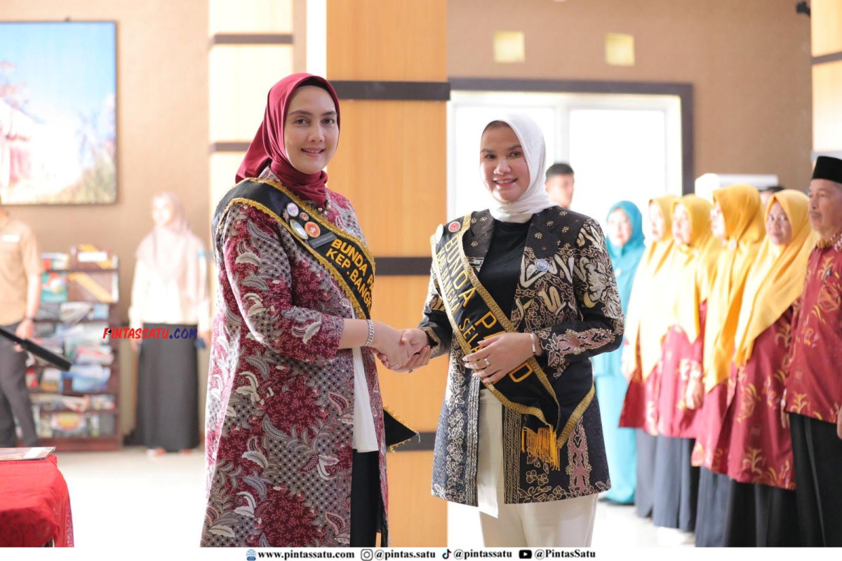 Ketua TP PKK Provinsi Babel Kukuhkan Elizia Riza Herdavid sebagai Ketua TP PKK, Bunda PAUD, dan Dekranasda Bangka Selatan