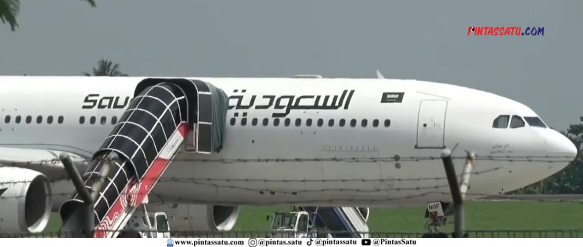 Lagi, Pesawat Saudi Airlines.Rute Jeddah - Surabaya Dapat Ancaman…_page3_image2
